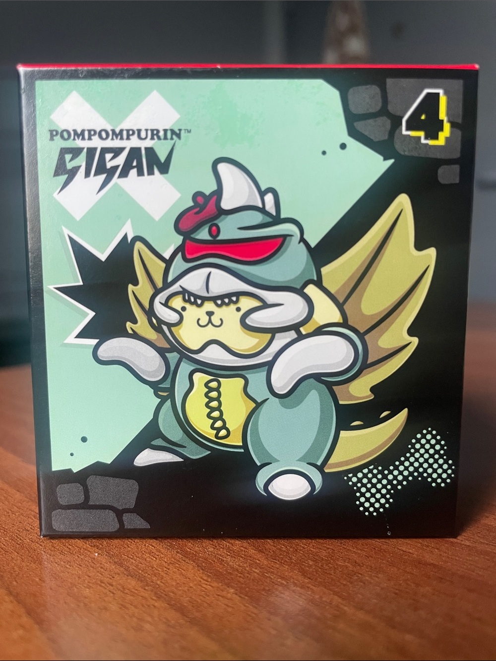 Pompompurin Gigan
- Hello Kitty and Friends x Godzilla boxed figures